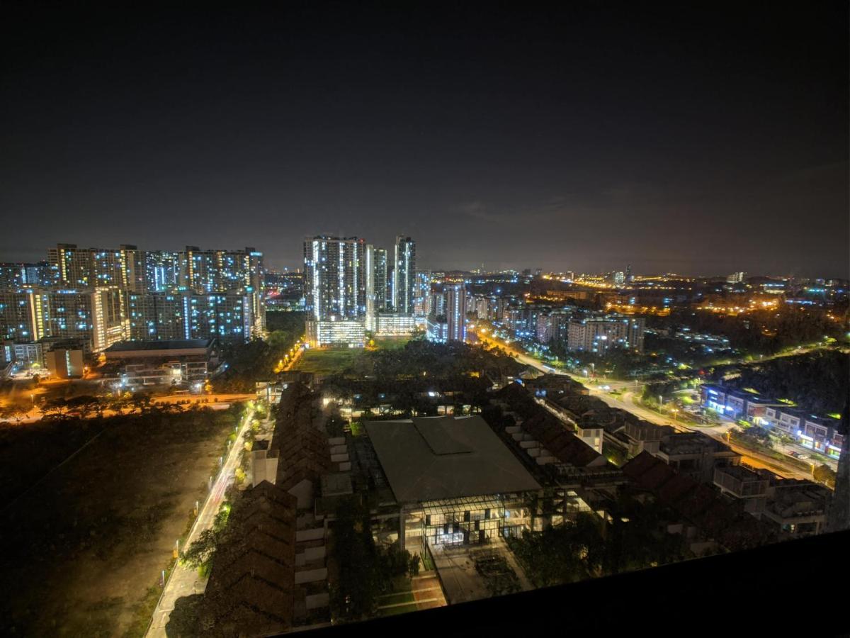 Urban Solitude At Tamarind Suite Сиберджая Екстериор снимка