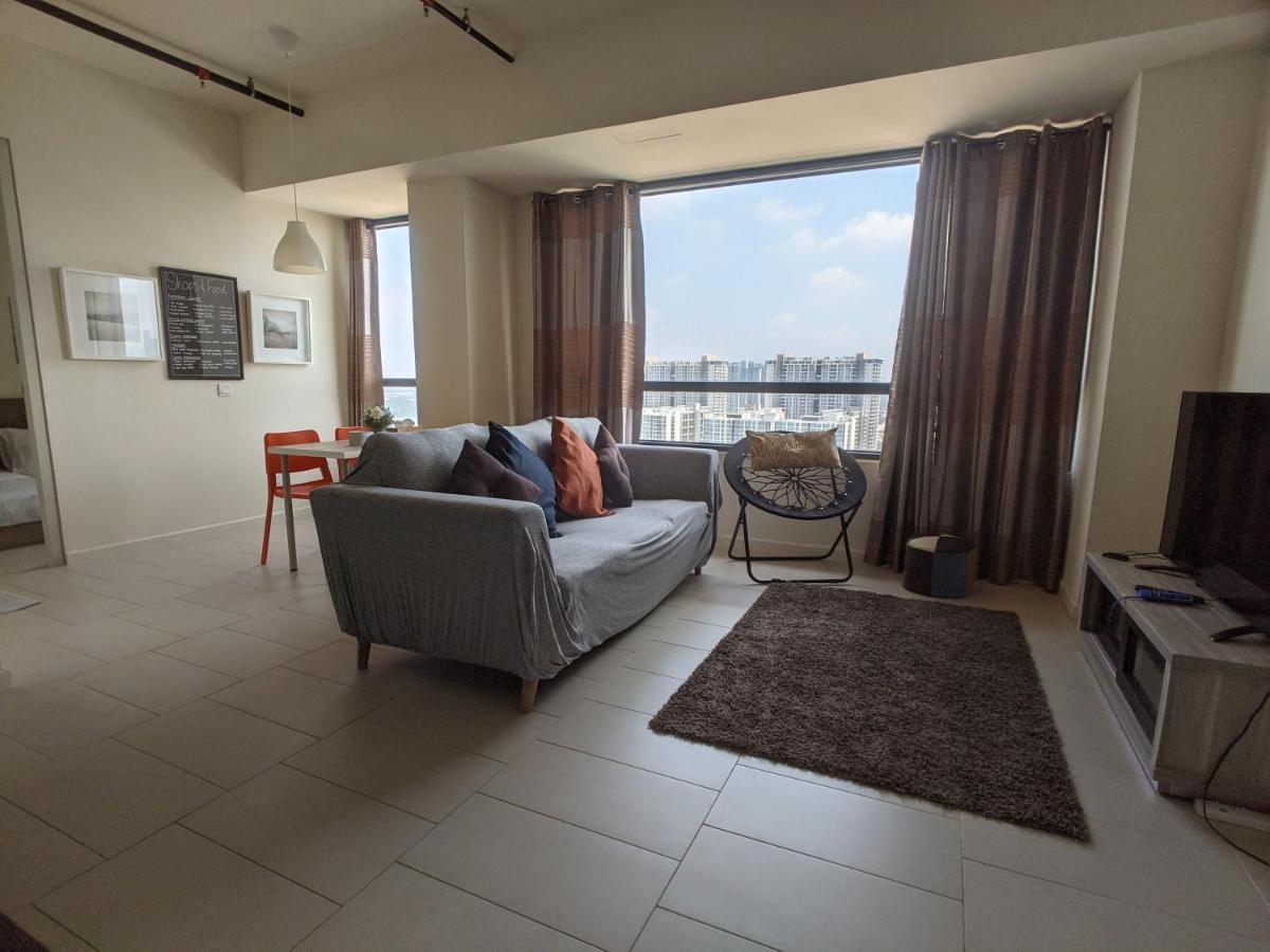 Urban Solitude At Tamarind Suite Сиберджая Екстериор снимка