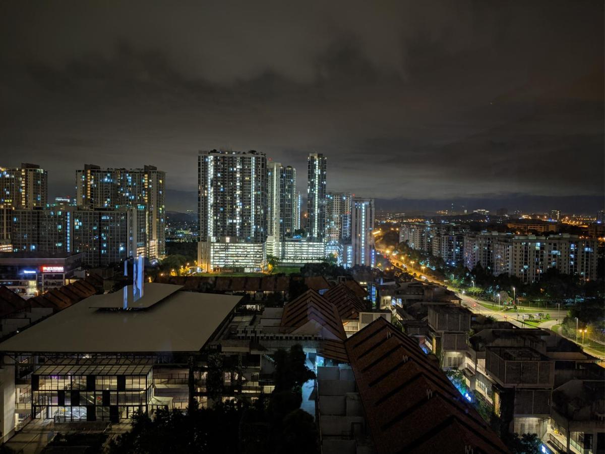 Urban Solitude At Tamarind Suite Сиберджая Екстериор снимка
