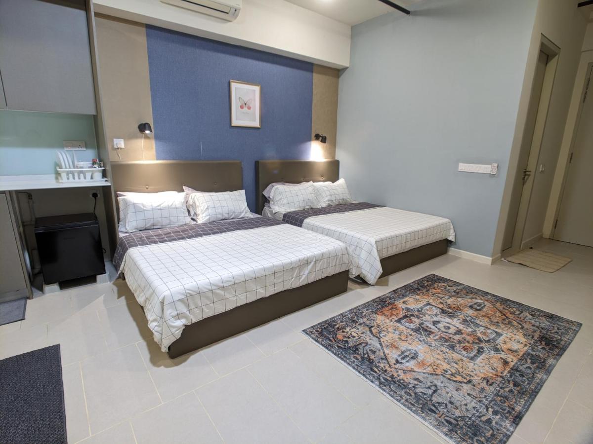 Urban Solitude At Tamarind Suite Сиберджая Екстериор снимка