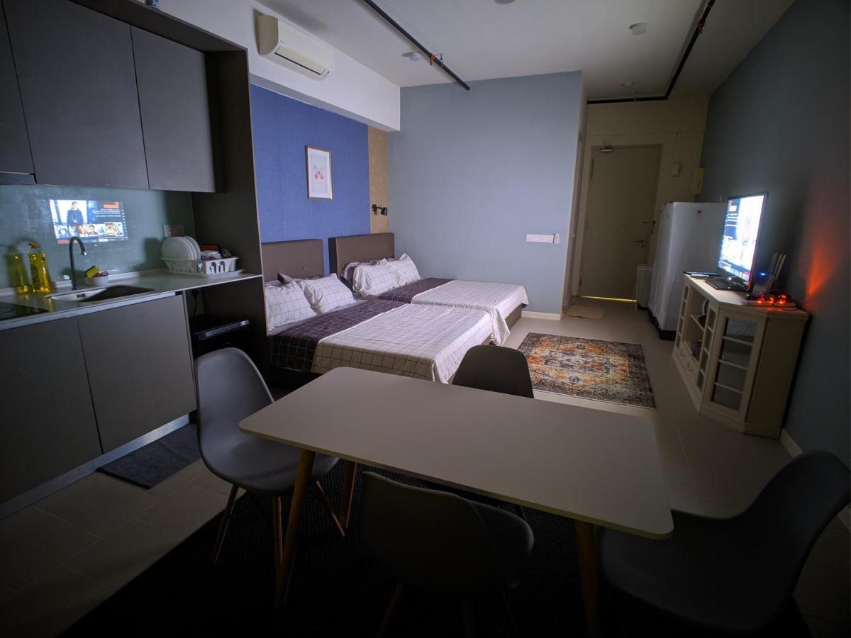 Urban Solitude At Tamarind Suite Сиберджая Екстериор снимка