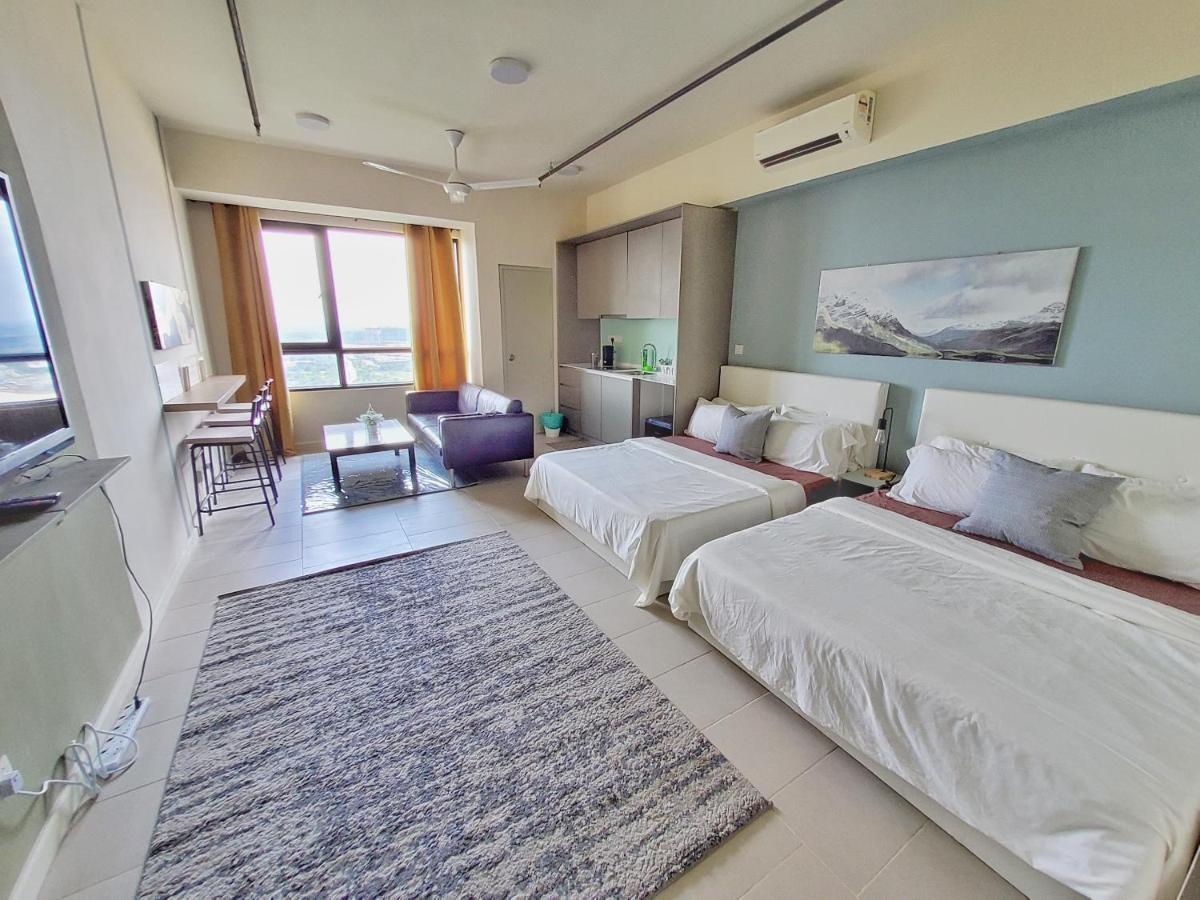 Urban Solitude At Tamarind Suite Сиберджая Екстериор снимка